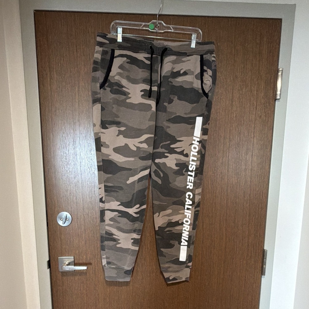 Hollister Men's XL Camo Jogger Sweatpants Drawstring Elastic Waist Pockets gym